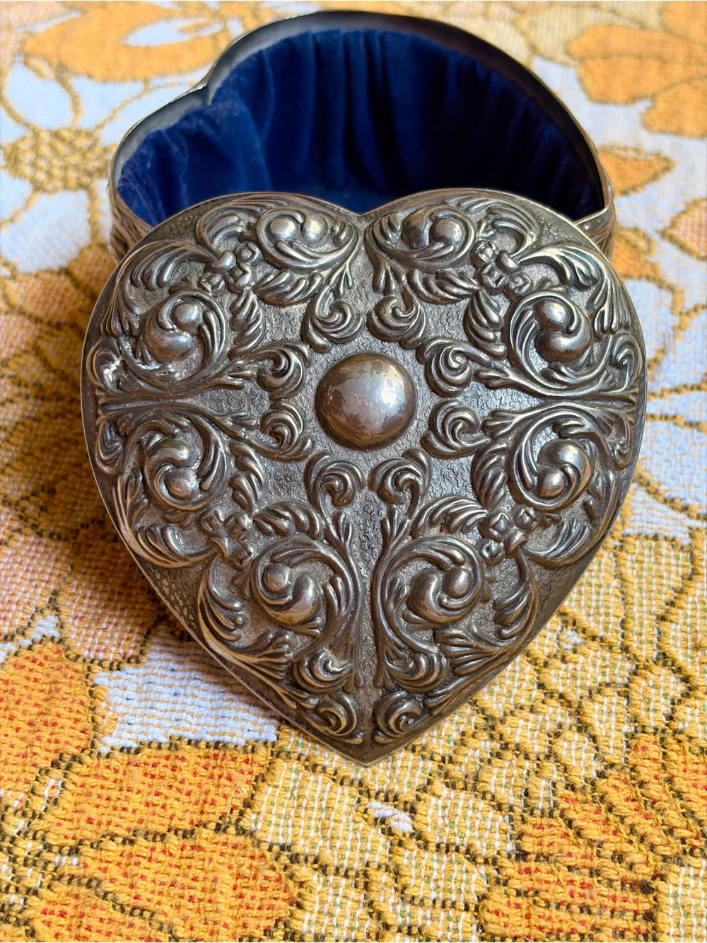 🧿✨ Vintage 1980s Silver Heart Trinket Box ✨🧿